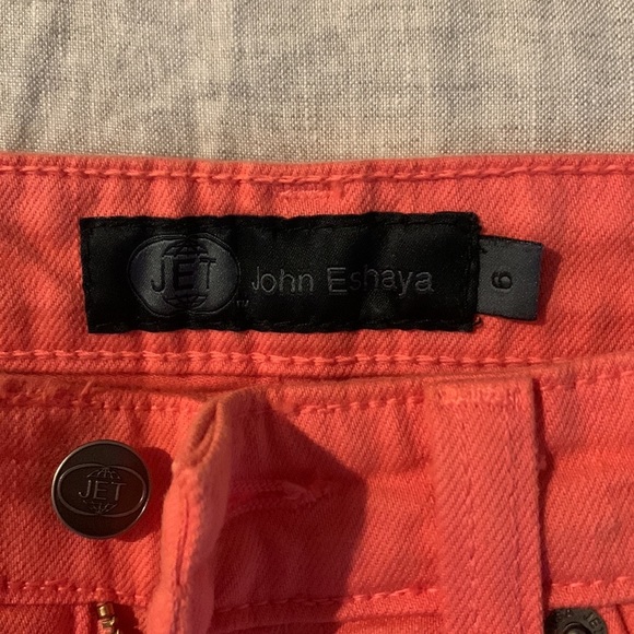 Coral JET by John Eshaya Jean Short - Picture 3 of 3